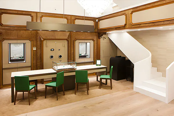 Contatta Monetti, rivenditore Autorizzato Rolex a Napoli