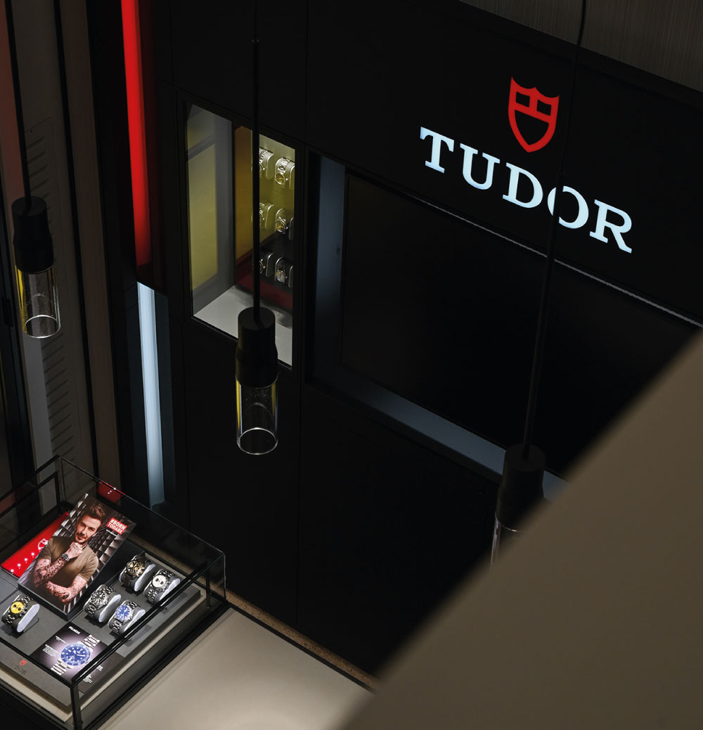 corner-tudor-via-dei-mille Corner Tudor della Boutique Monetti di Via dei Mille